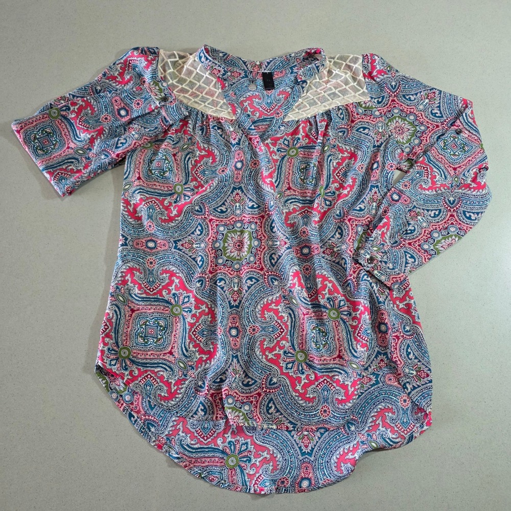 BKE Boutique Women Pink Blue Paisley Crochet Lace Long Sleeve Blouse Size M